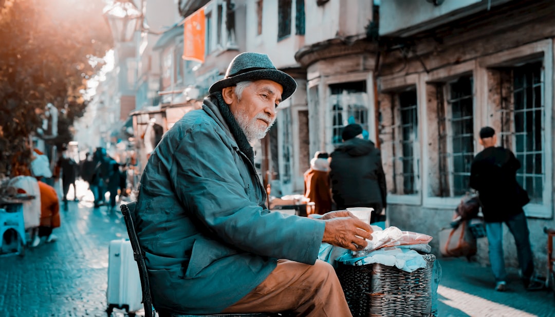 senior citizen homelessness risk factors